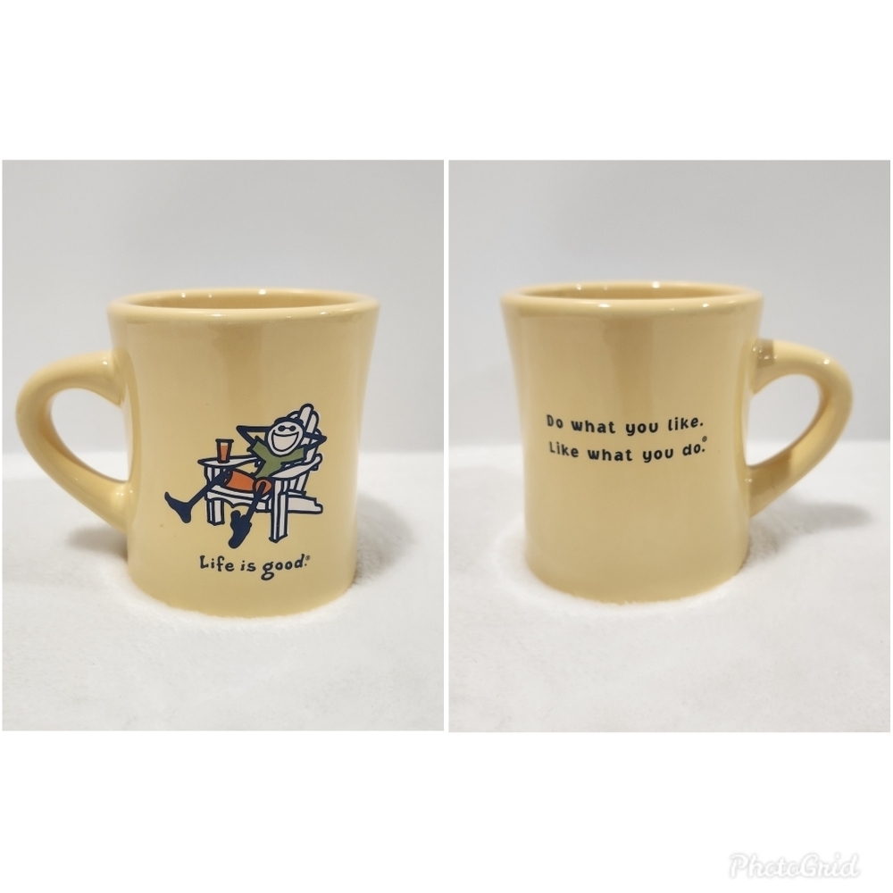 Life Is Good Relaxed Jake Adirondack Chair Pale Yellow Coffee Cup Mug 10 Oz